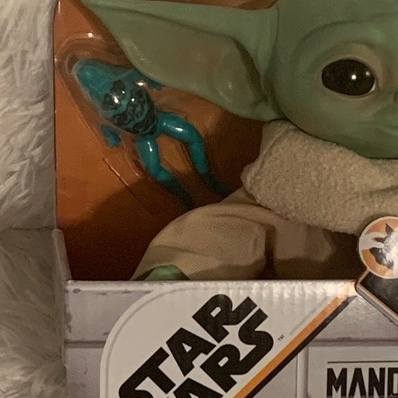 Star Wars Mandalorian The Child Talking Plush Doll - Picture 3 of 11